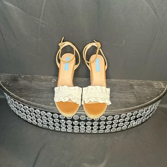 NWT Draper James White and Tan Wedge Sandals with Ruffle Detail