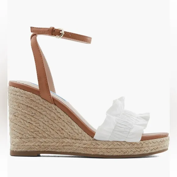 NWT Draper James White and Tan Wedge Sandals with Ruffle Detail
