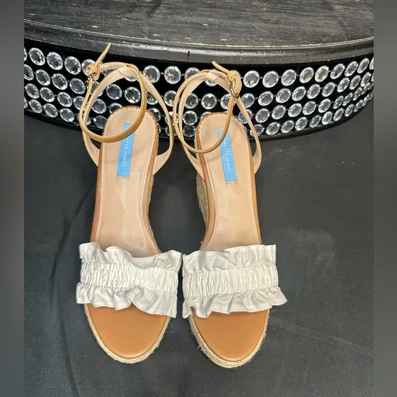 NWT Draper James White and Tan Wedge Sandals with Ruffle Detail