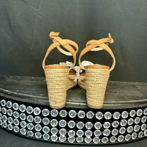 NWT Draper James White and Tan Wedge Sandals with Ruffle Detail