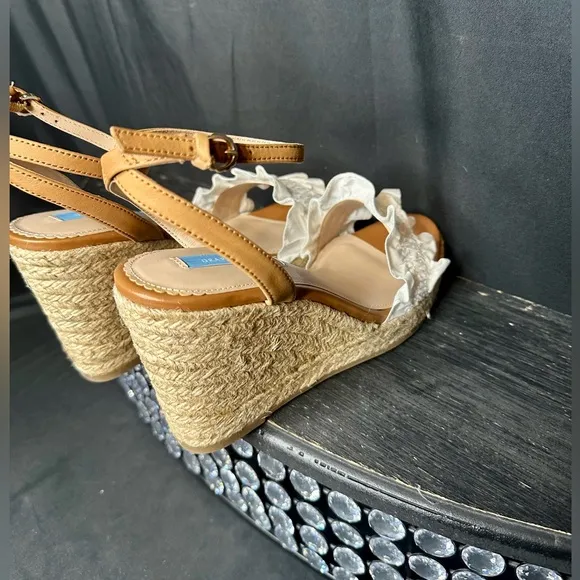 NWT Draper James White and Tan Wedge Sandals with Ruffle Detail