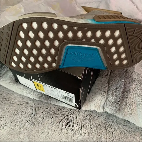NWT Limited Edition Starwars shoes Women’s size 8