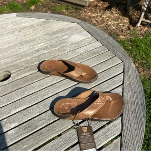 NWT Olukai Tuahine Men’s Waterproof Leather Sandals size 8