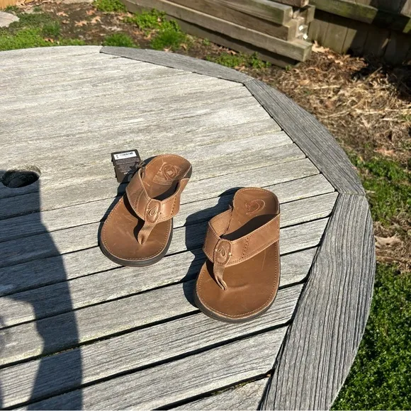 NWT Olukai Tuahine Men’s Waterproof Leather Sandals size 8