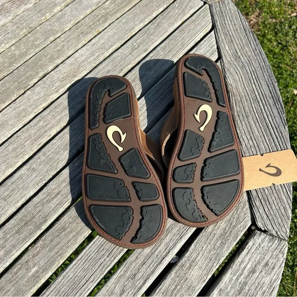 NWT Olukai Tuahine Men’s Waterproof Leather Sandals size 8