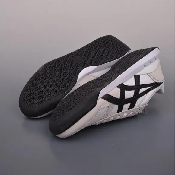 NWT Onitsuka Tiger Uitimate 81 Ex Casual Shoes White