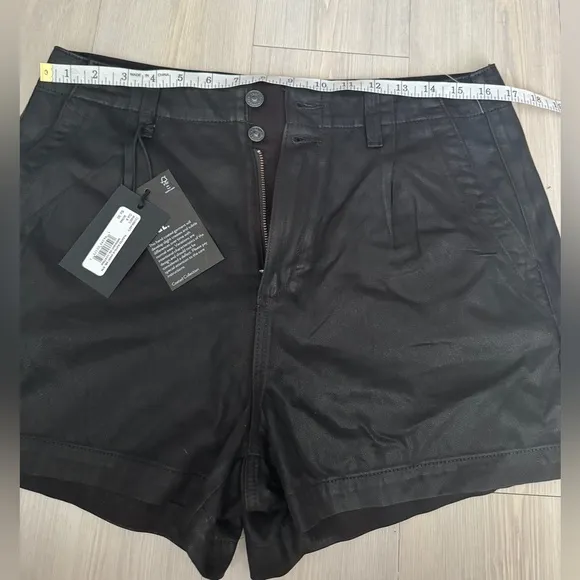 NWT Paige Pleated Mayslie Short Midnight Oil Size 30