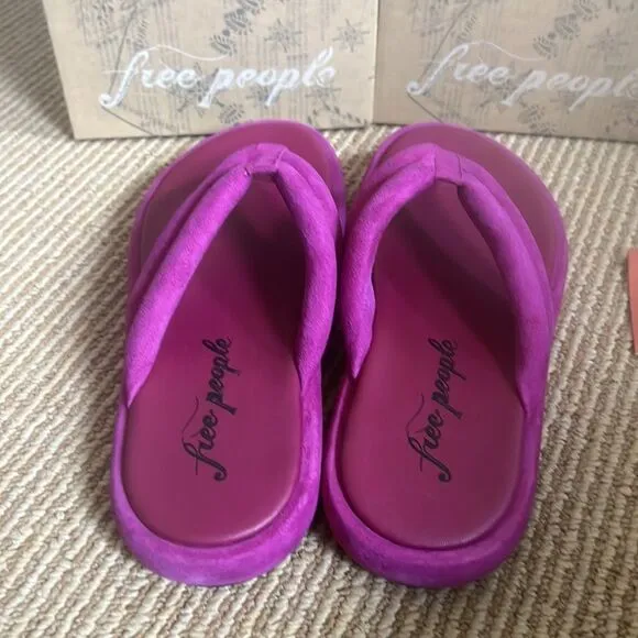 NWT Free people leather flip flop sandals 11