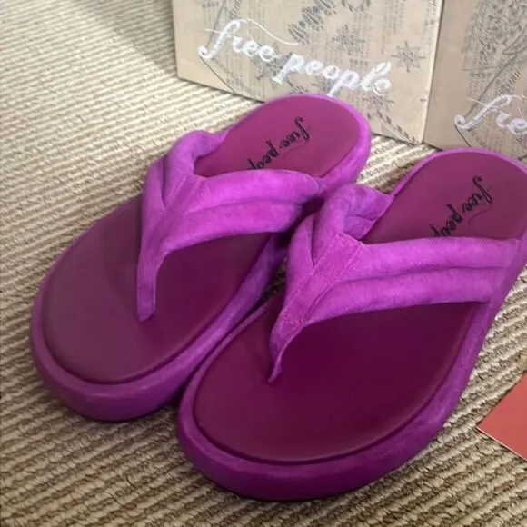 NWT Free people leather flip flop sandals 11