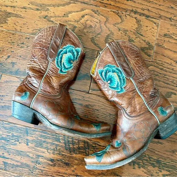 Old Gringo Short Marsha Pull-on Boots in Brown with Blue Embroidery Size 7