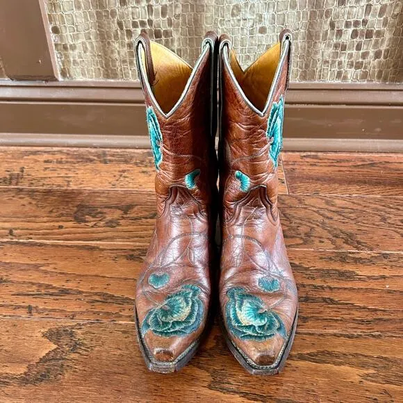Old Gringo Short Marsha Pull-on Boots in Brown with Blue Embroidery Size 7