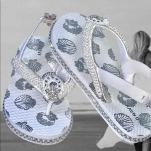 Old Navy Youth wedding Flip Flop Sandals, SZ 11, Flower Girl, Beach wedding Shoe
