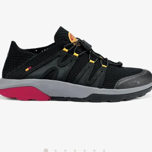 OLUKAI Imaka Trainer Black and Red Men's Swim Shoes Size 11