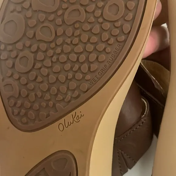 Olukai Kaekae Ko’o Kona Coffee Dark Brown Color Sandals Size 10 Leather