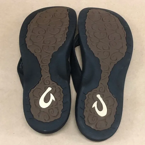 OluKai Ohana Flip Flops Sandals sz 10