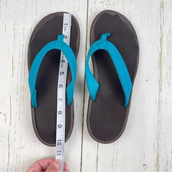 OluKai Ohana Women’s Beach Sandals