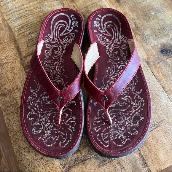 Olukai Paniolo Women's Red LeatherFlip Flops Sandals Size 7