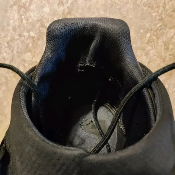 OnCloud CloudNova Men's Size 12 Running Sneakers 26.99822 Black Athletic *Flaws