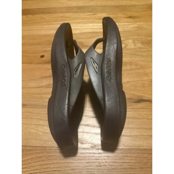 OOFOS Black Flip Flop Thong Sandals Size EU 40 US Men's 7 Women's 9