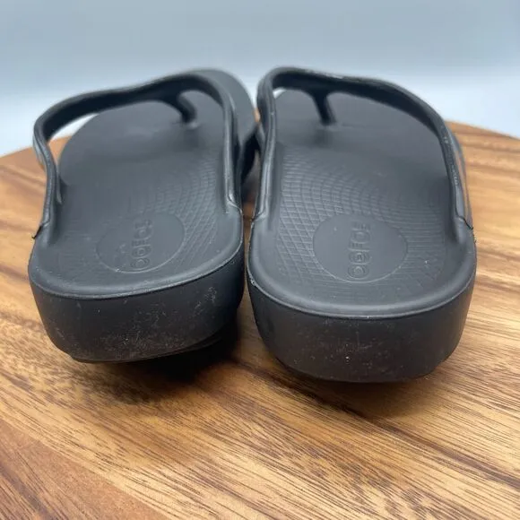 OOFOS OOLALA Sandals Womens Size 10 Black Patent Luxe Flip Flop Thong Recovery