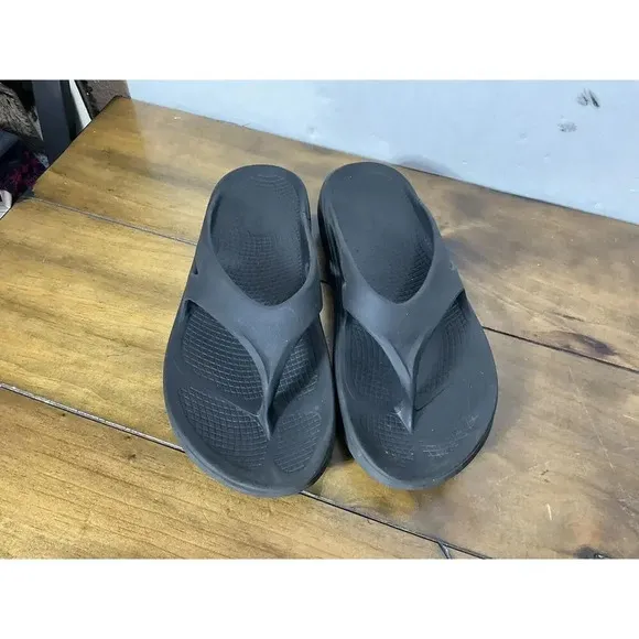 Oofos Ooriginal Unisex Recovery Flip Flop Sandals Mens 10 Womens 12 Matte Black