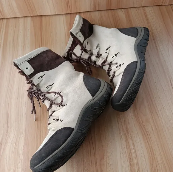 PATAGONIA Women Off WHITE SUEDE STUBAI Waterproof Winter BOOTS Shoes 8.5