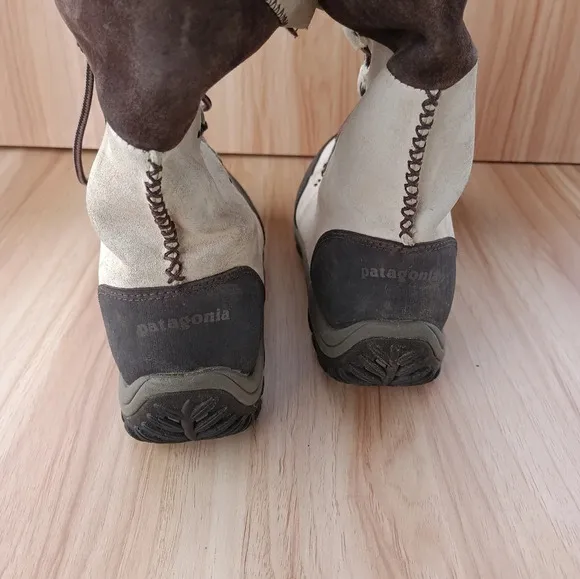 PATAGONIA Women Off WHITE SUEDE STUBAI Waterproof Winter BOOTS Shoes 8.5