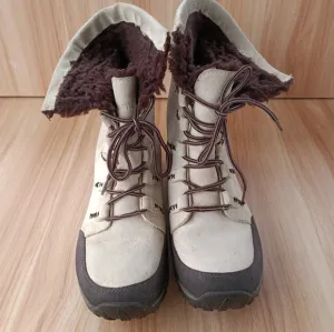 PATAGONIA Women Off WHITE SUEDE STUBAI Waterproof Winter BOOTS Shoes 8.5