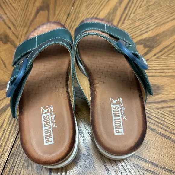 PIKOLINOS Green Sandals with Adjustable Straps and Cushioned Footbed