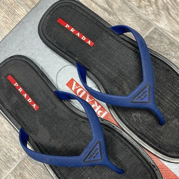PRADA Navy Blue Rubber Flip Flops Sandals US 8 GREAT CONDITION