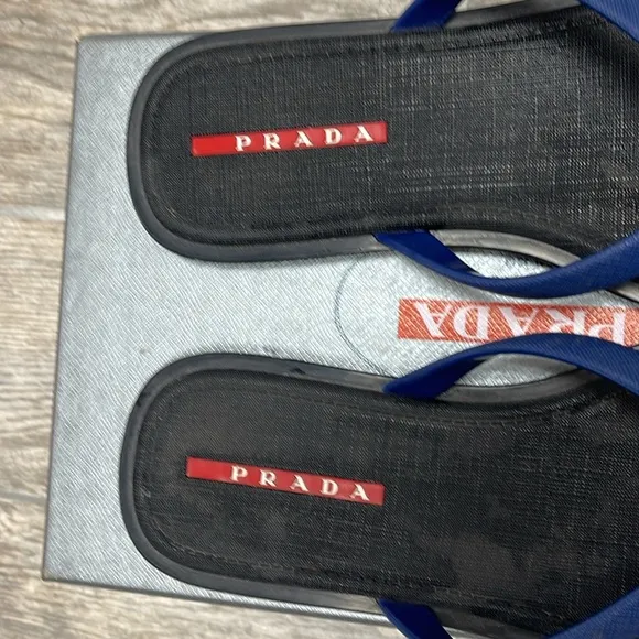 PRADA Navy Blue Rubber Flip Flops Sandals US 8 GREAT CONDITION