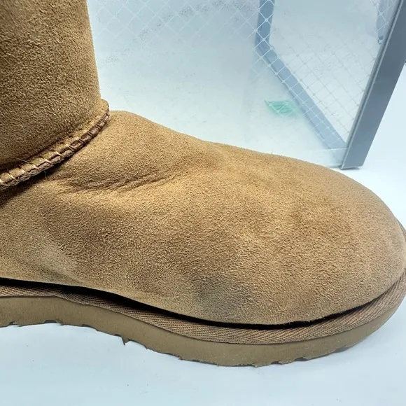 Preowned UGG Bailey Bow Short Boots in Chestnut, Size 8