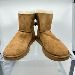 Preowned UGG Bailey Bow Short Boots in Chestnut, Size 8