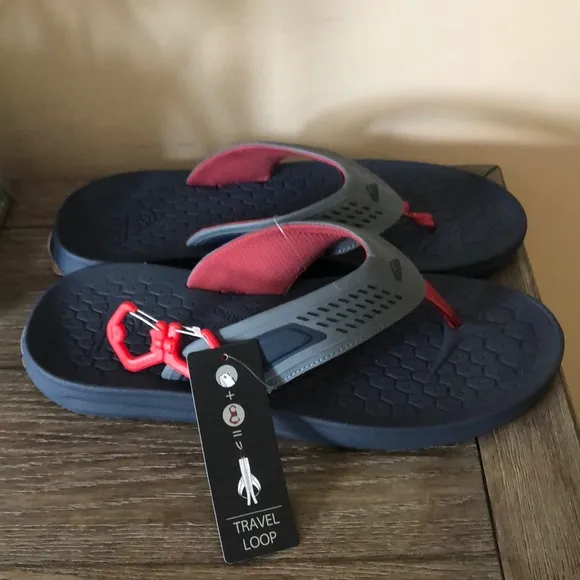 Quicksilver blue &amp; grey flip flops sandals Nwt 14
