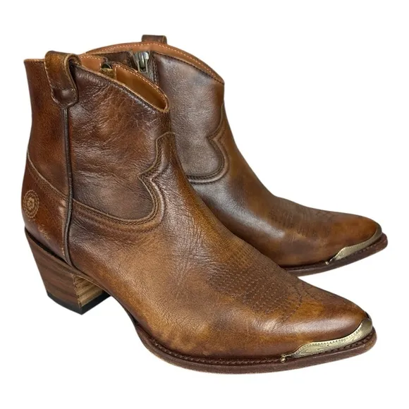 Ranch Road Agave Rand Brown Leather Short Ankle Boots