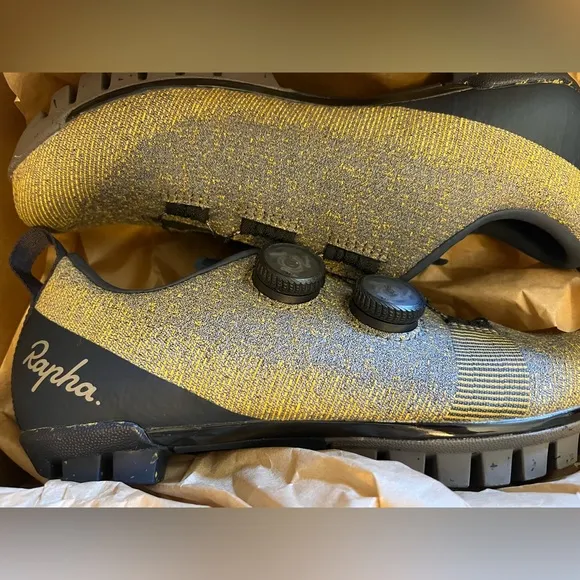 RAPHA Explore Powerweave cycling shoes - NWT *Price is Firm