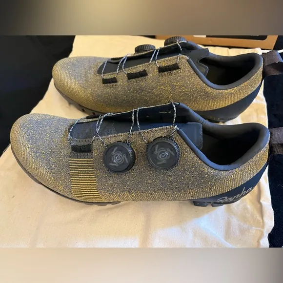 RAPHA Explore Powerweave cycling shoes - NWT *Price is Firm