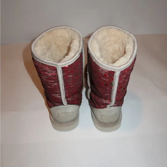 RARE Ugg Multicolor Sequin Color Changing Classic Short Silver Ted Green Boot