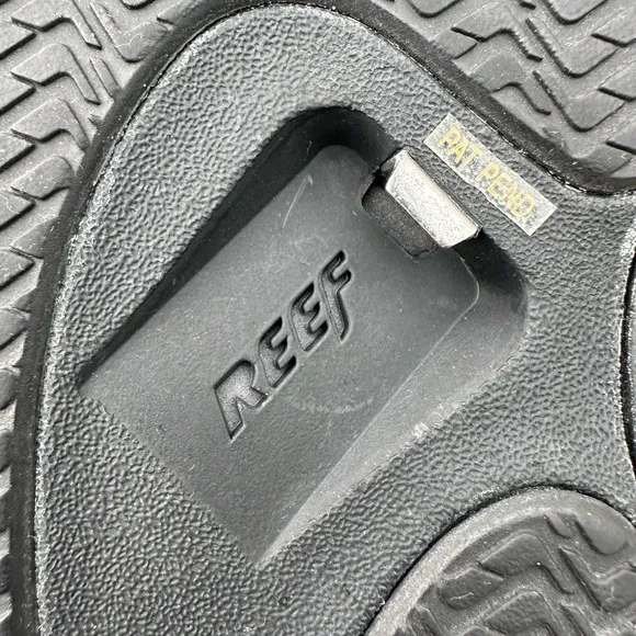 Reef Fanning Leather flip flops
