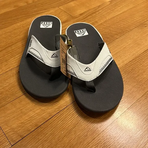 Reef - Men's Reef Fanning Low Flip Flop Sandals With Bottle Opener