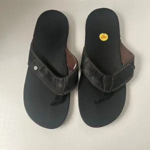 Reef Sandals Men's 12 Cushion Lux Leather Thong Flip Flops