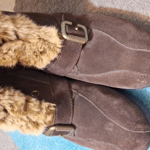 Report Shazam brown leather tall winter boots size 12 nwob