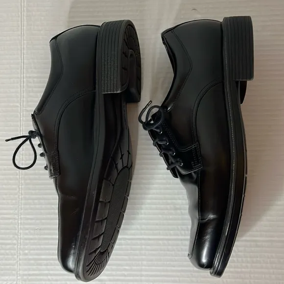 Rockport Men's Black Dress Shoes Size 10.5 Waterproof Leather Office Wedding