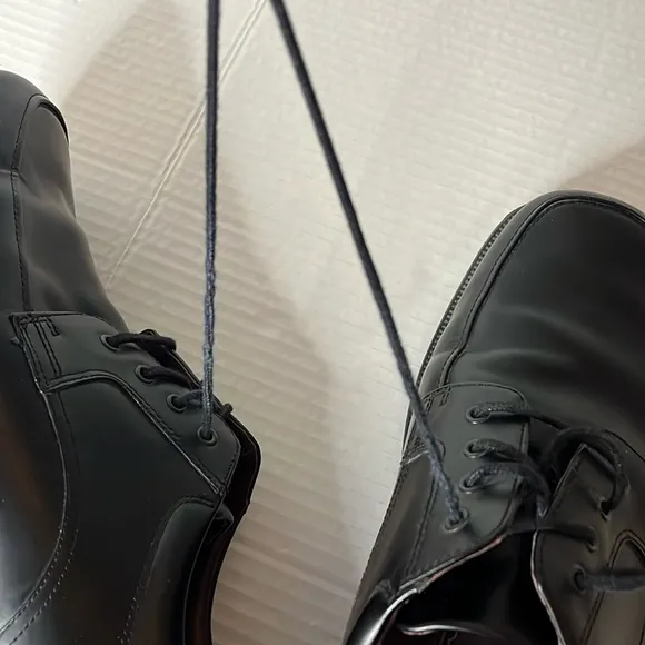 Rockport Men's Black Dress Shoes Size 10.5 Waterproof Leather Office Wedding