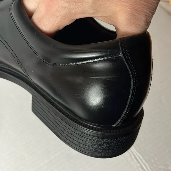 Rockport Men's Black Dress Shoes Size 10.5 Waterproof Leather Office Wedding