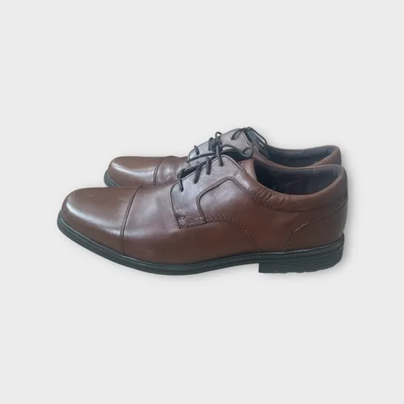 Rockport's leather Taylor Waterproof Cap Toe shoes in tan 15W