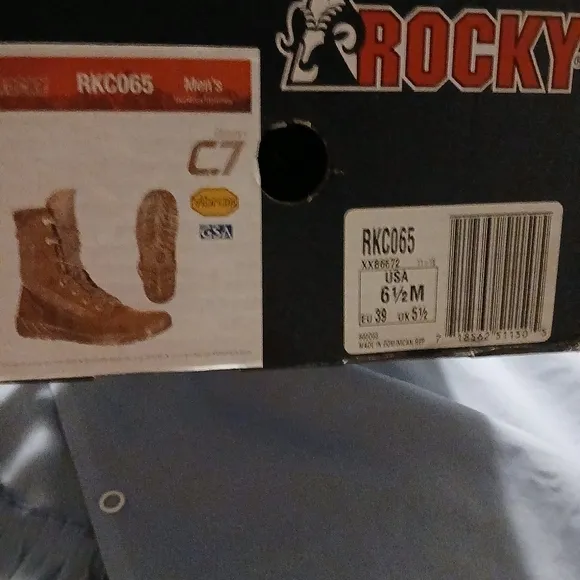 Rocky brand mens boots. New in box. Size 6.5