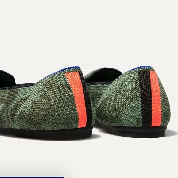 ROTHY’S The Kids Loafer in Olive Camo Size 3