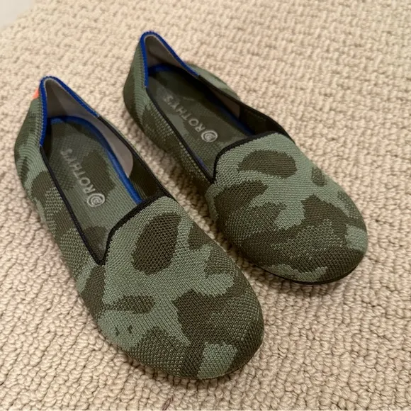 ROTHY’S The Kids Loafer in Olive Camo Size 3