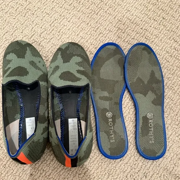 ROTHY’S The Kids Loafer in Olive Camo Size 3